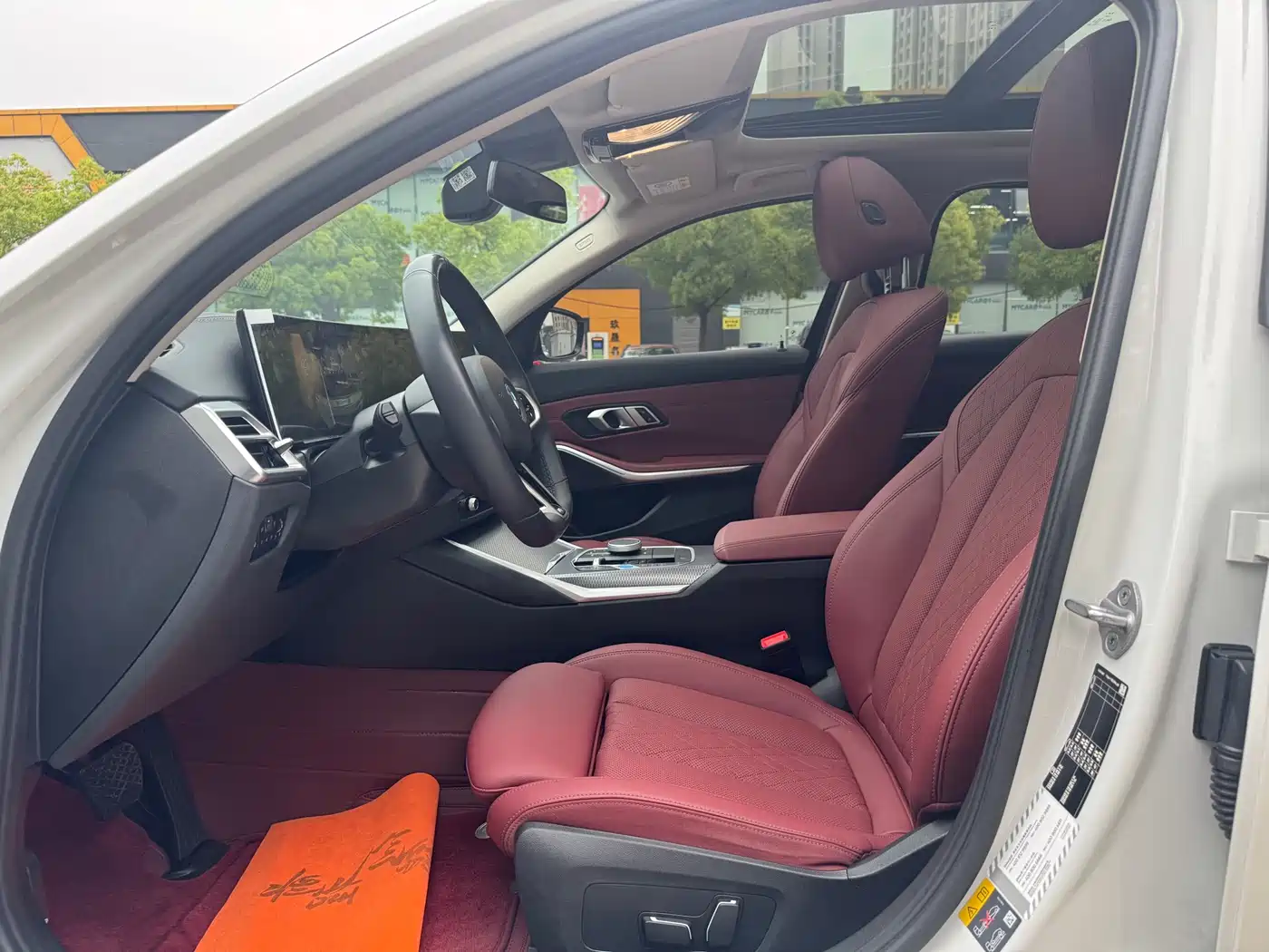 BMW i3 2025 eDrive 40 L Shadow Night Package фото 6