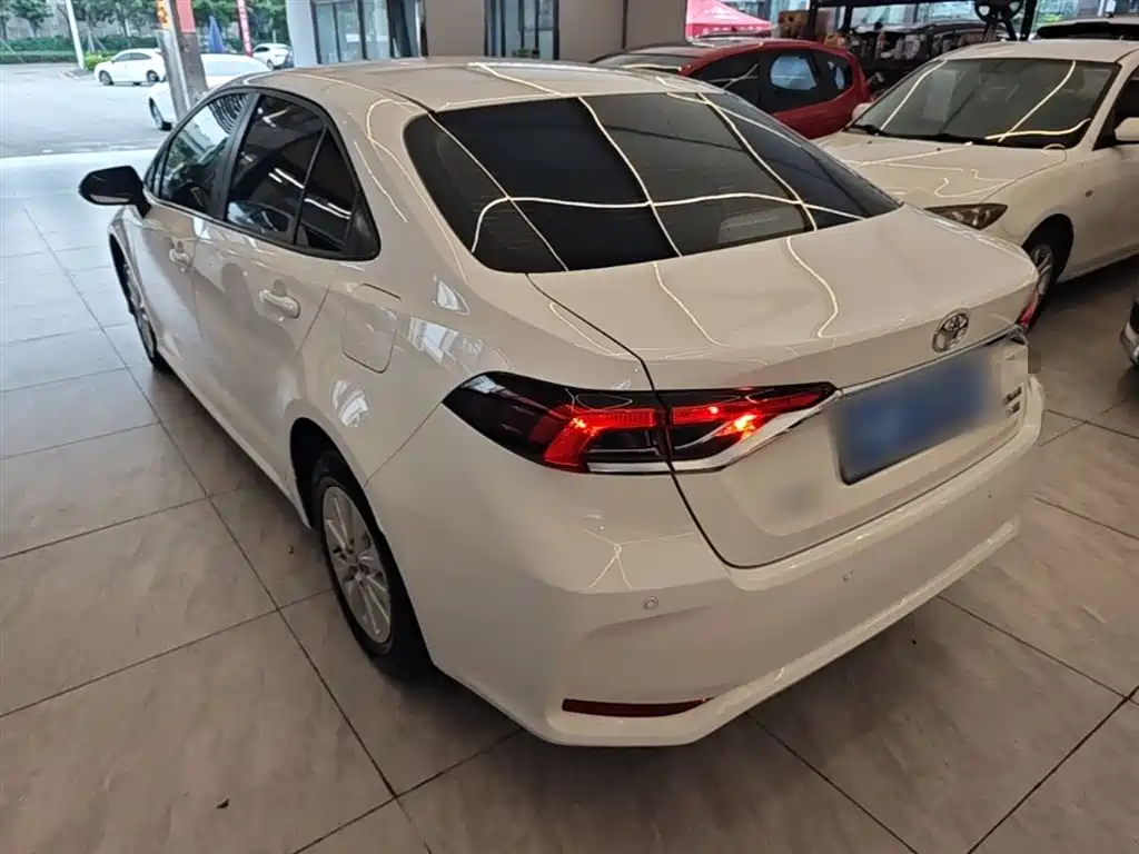 Toyota Corolla 2021 1.2T S-CVT Pioneer PLUS Edition фото 5