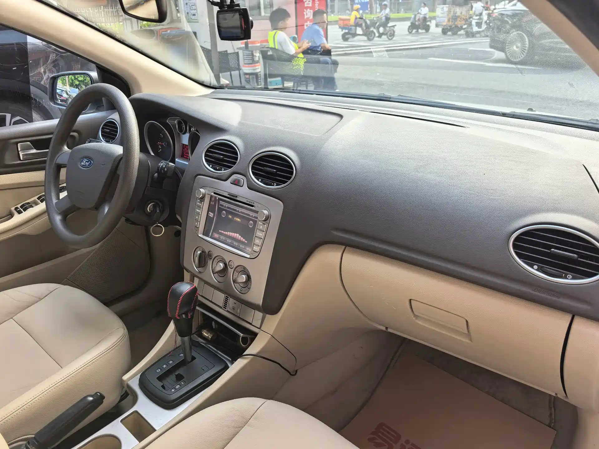 Photo 11 - Ford Focus