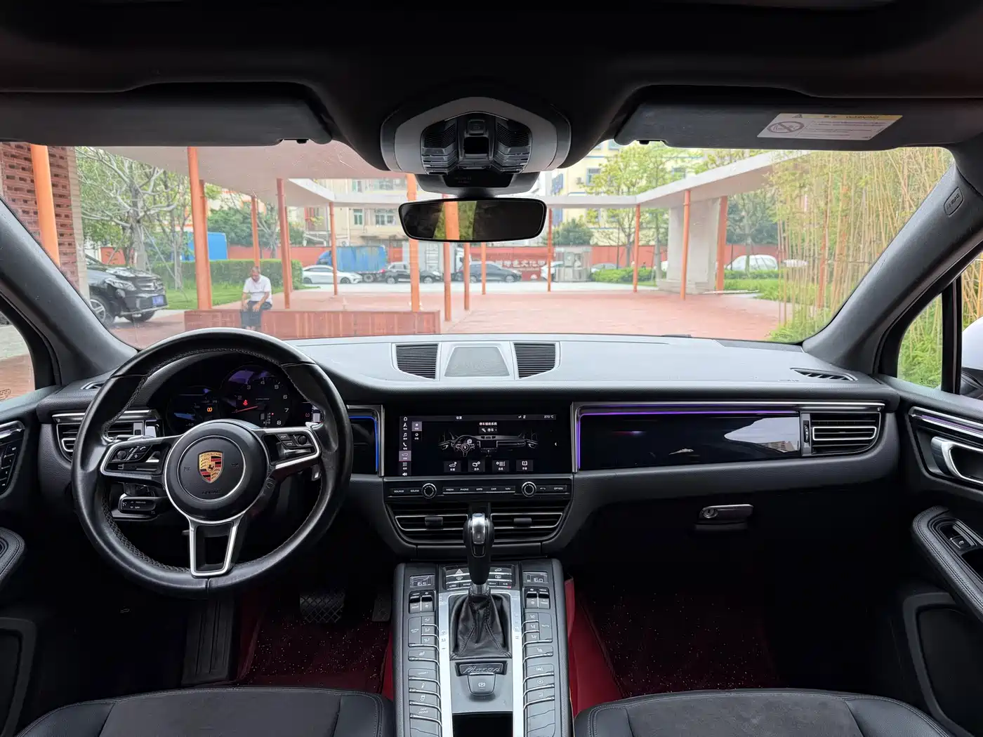 Porsche Macan 2018 Macan 2.0T фото 9