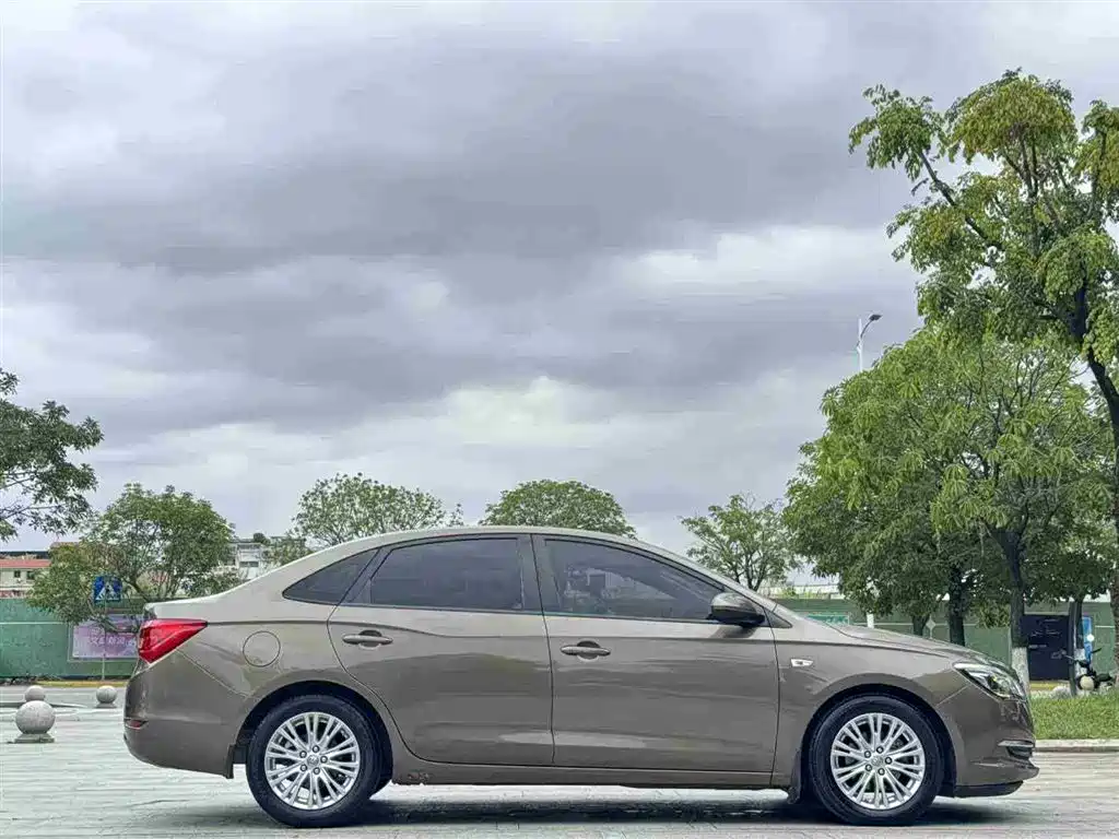 Buick Excelle 2017 15N Automatic Elite фото 8
