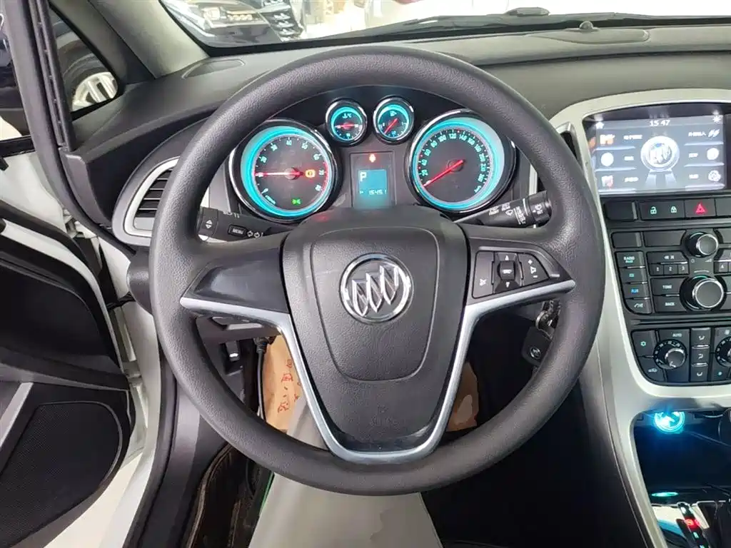 Buick Excelle 2014 XT 1.6L Automatic Fashion фото 11