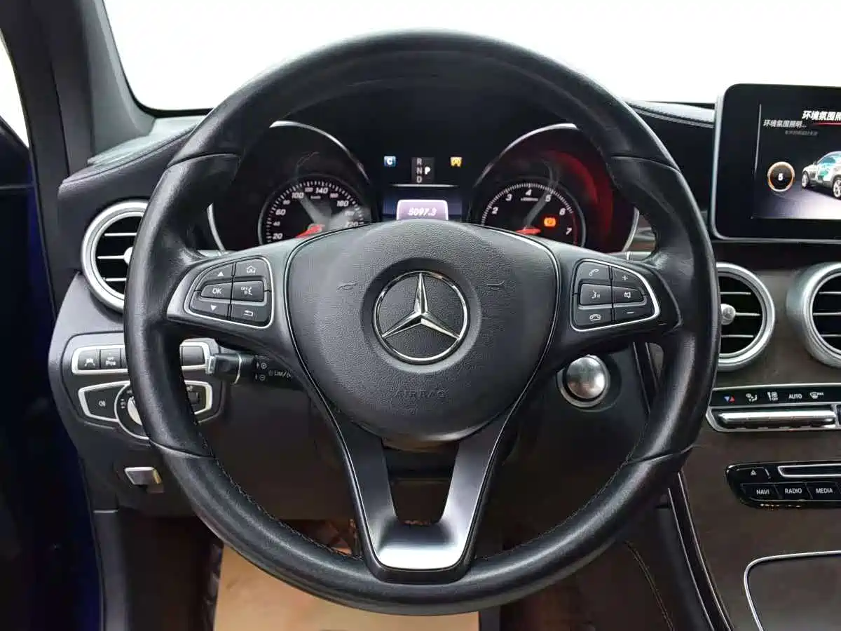 Mercedes-Benz GLC 2019 GLC 300 L 4MATIC Dynamic фото 7