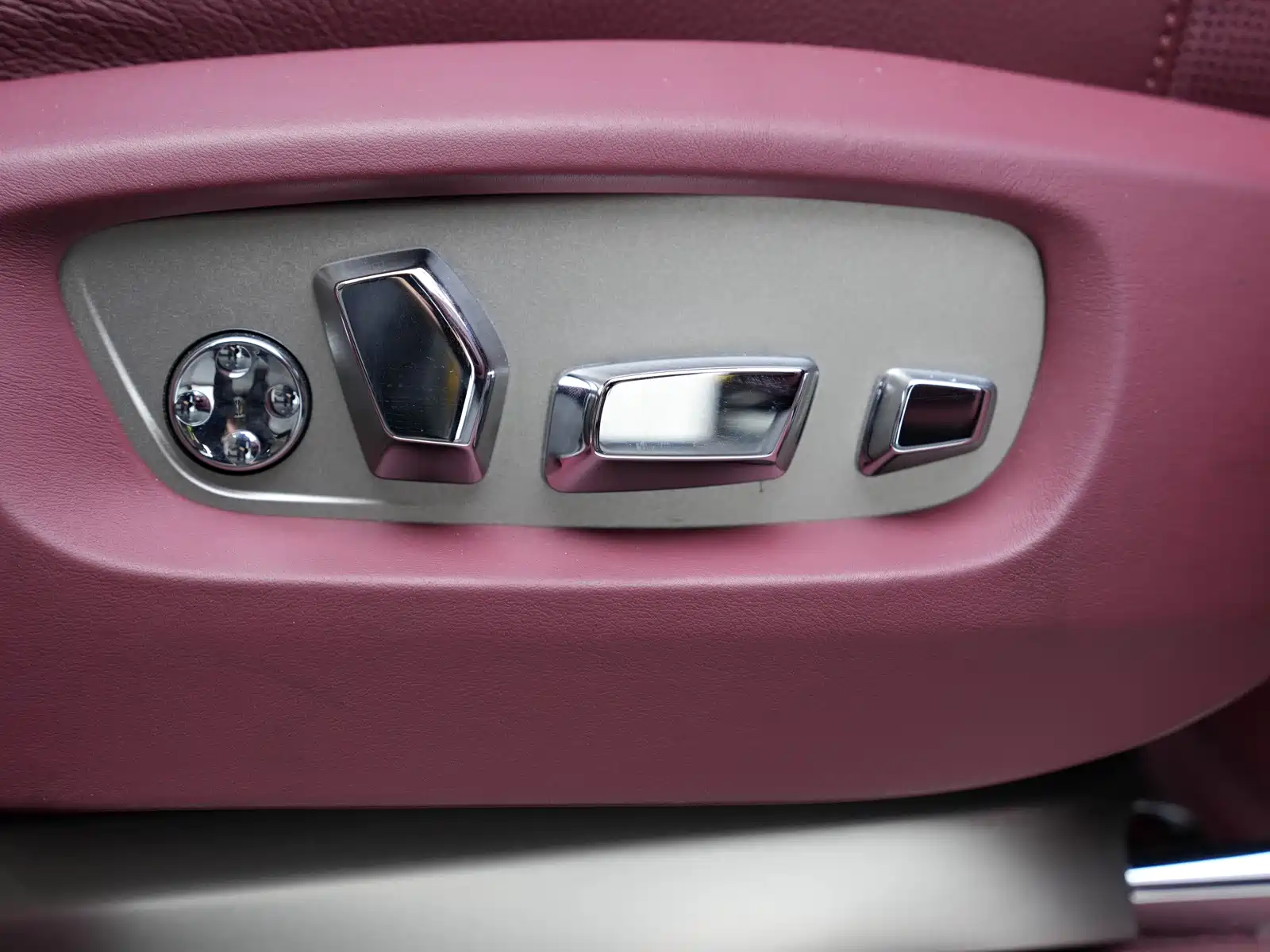 Фото 24 - Rolls-Royce Ghost