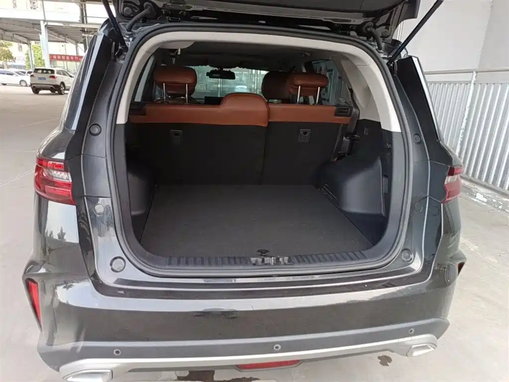 GEELY AUTOMOBILE VISION X6