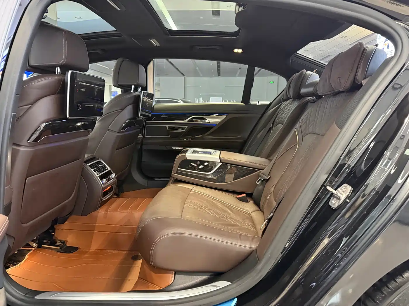 BMW 7 Series 2018 730Li Premium Type M Sport Package фото 10