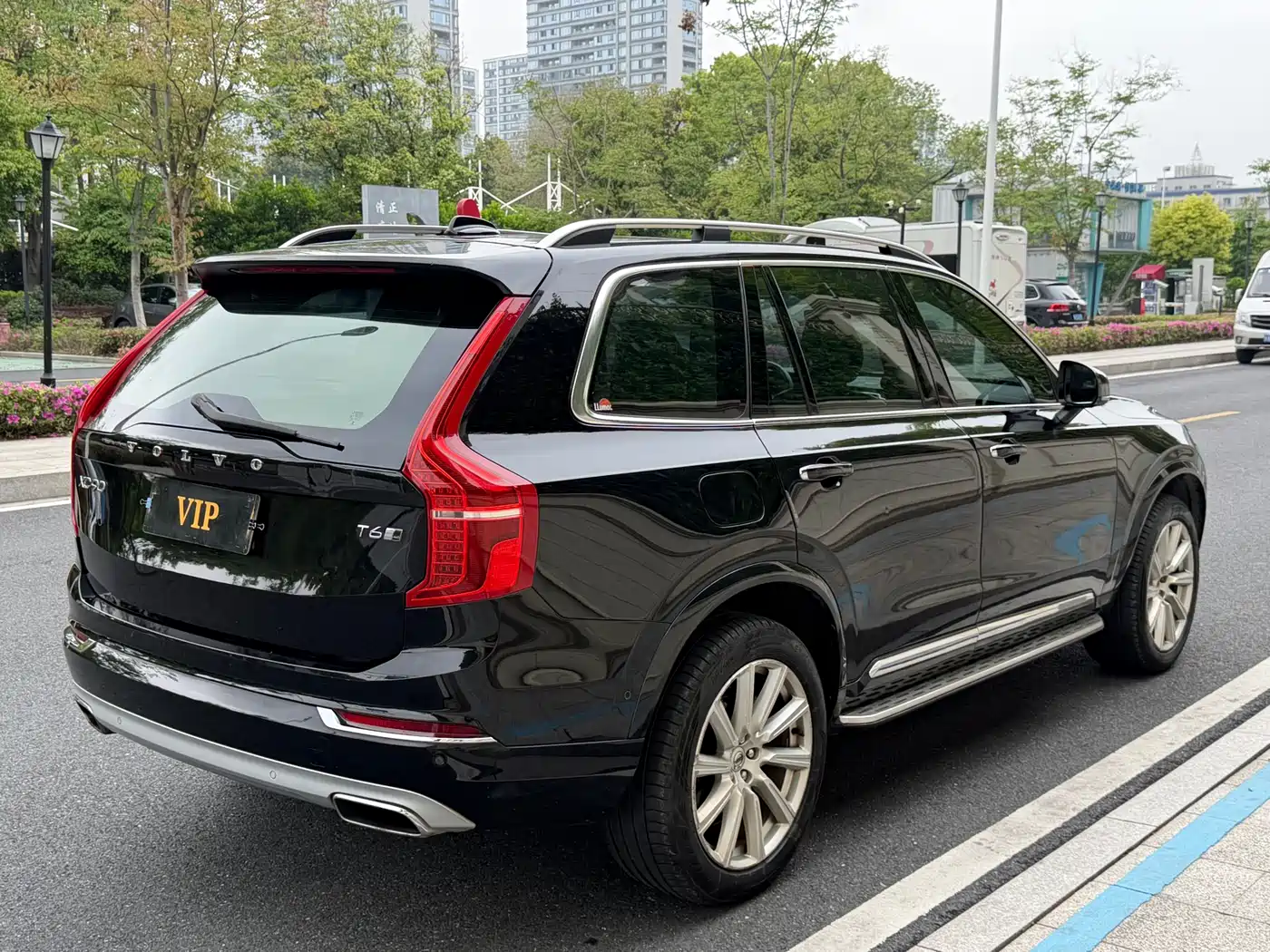 Photo 5 - Volvo XC90