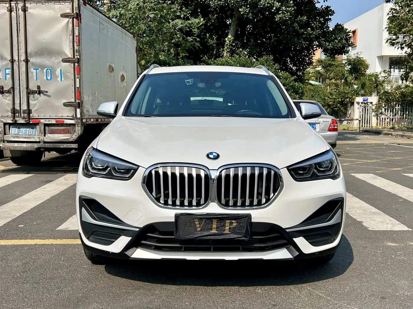 BMW X1 2022 sDrive20Li Fashion фото 2