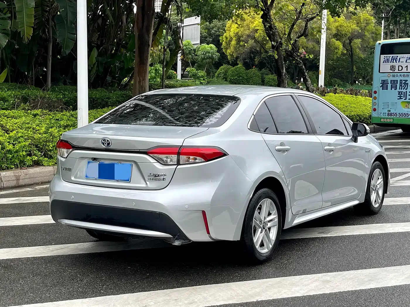 Toyota Levin 2021 Dual Engine 1.8H E-CVT Luxury Edition фото 4