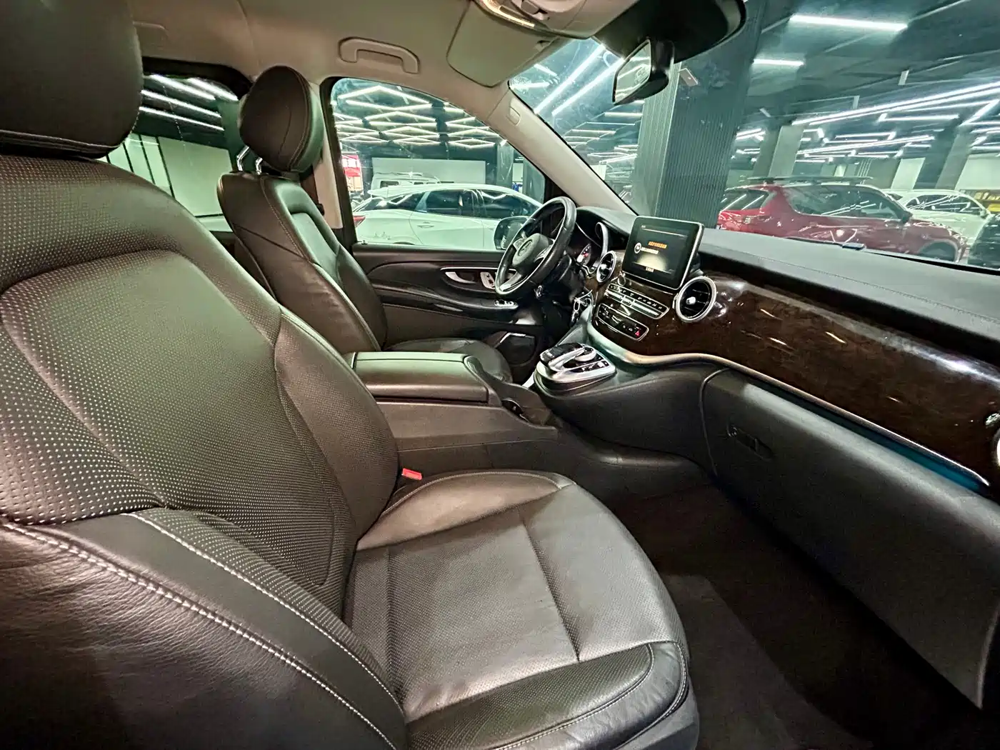 Mercedes-Benz V-Class 2018 V 260 Premium Edition China V фото 30