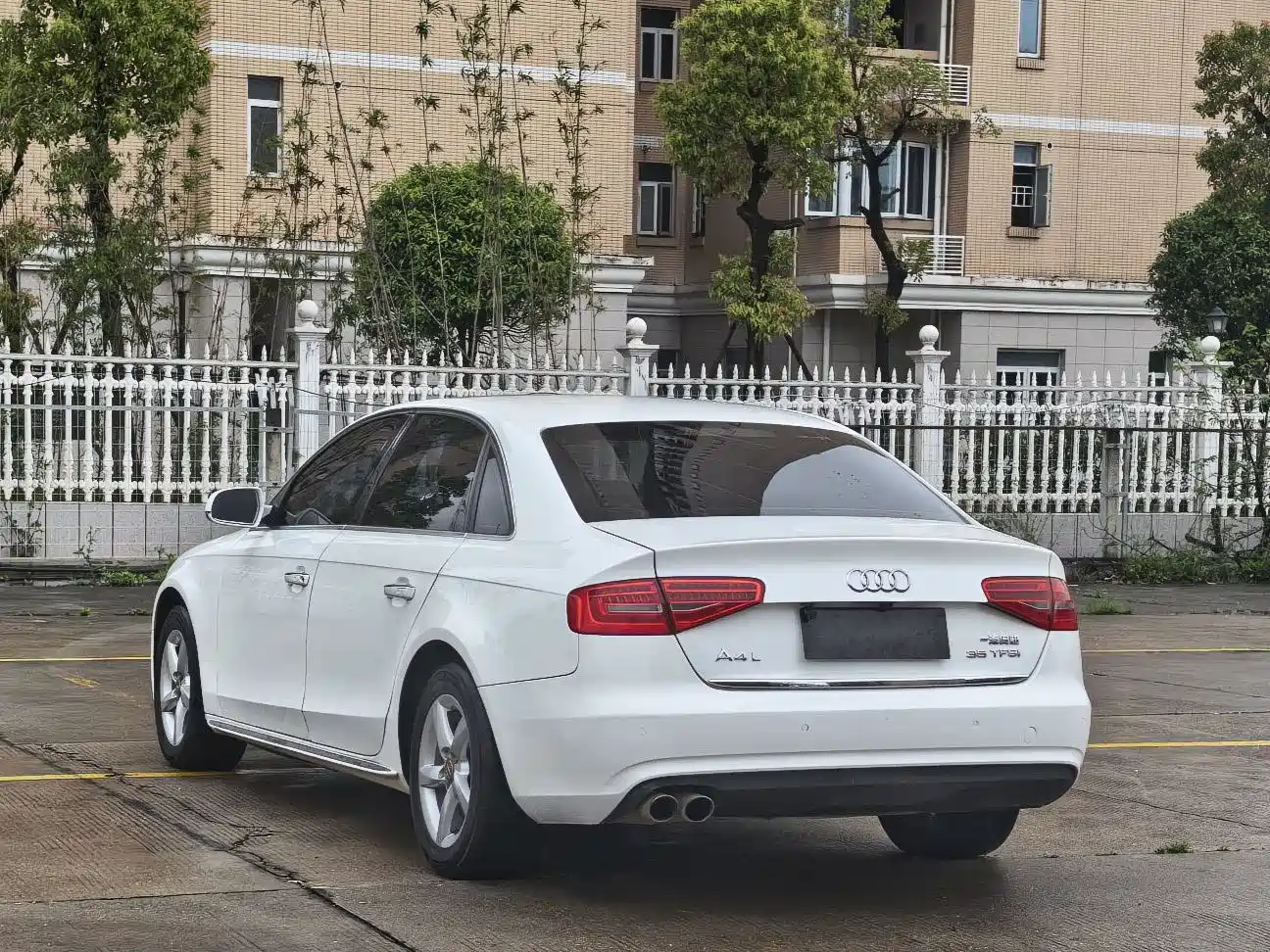 Audi A4L 2015 35 TFSI Auto Standard фото 4
