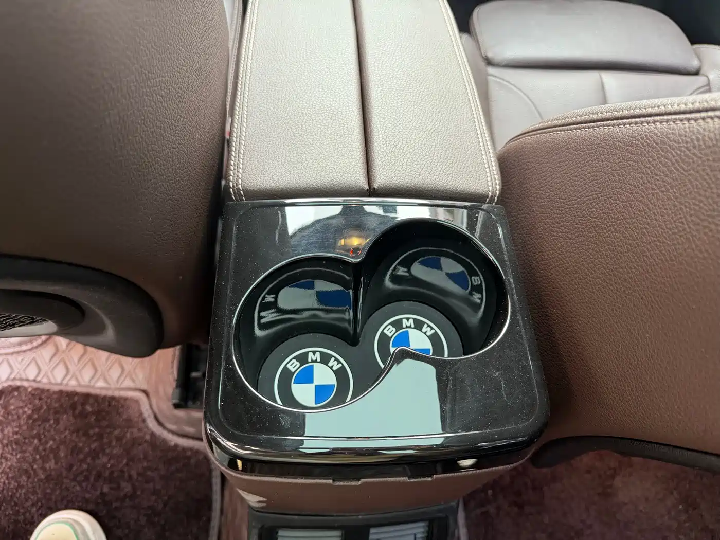 BMW X1 2018 sDrive18Li Premium Model фото 16