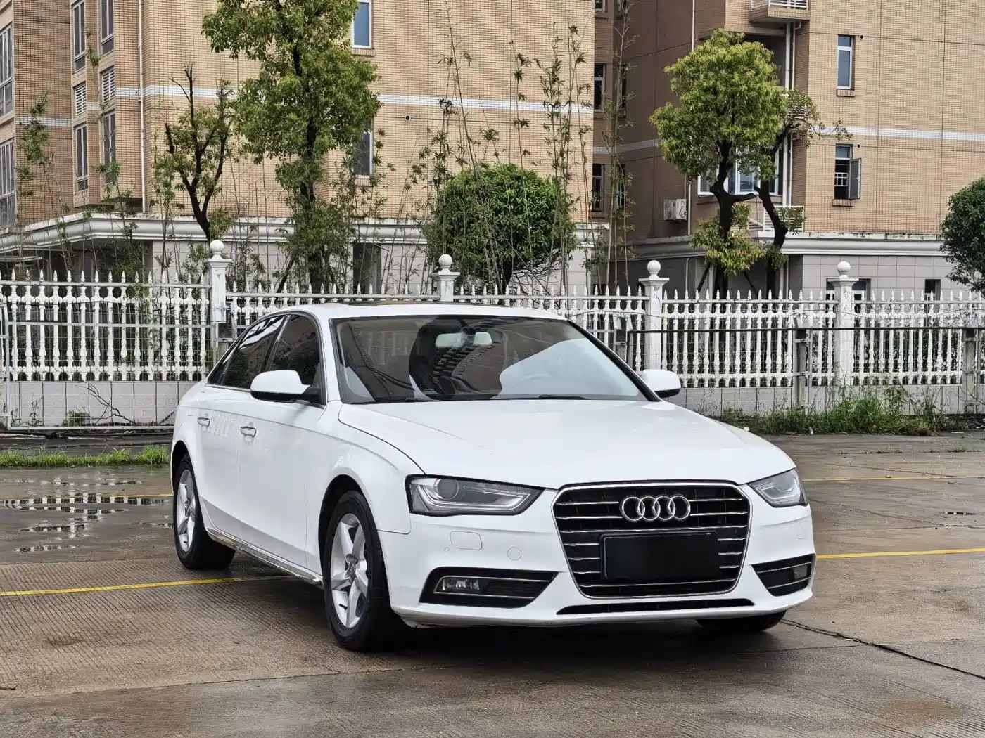 Audi A4L 2015 35 TFSI Auto Standard фото 3
