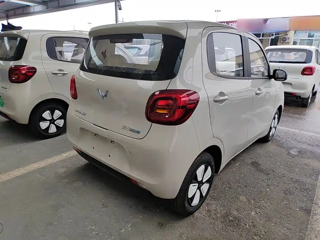 Wuling Motors Hongguang MINIEV 2026 2025 4-Door Advanced