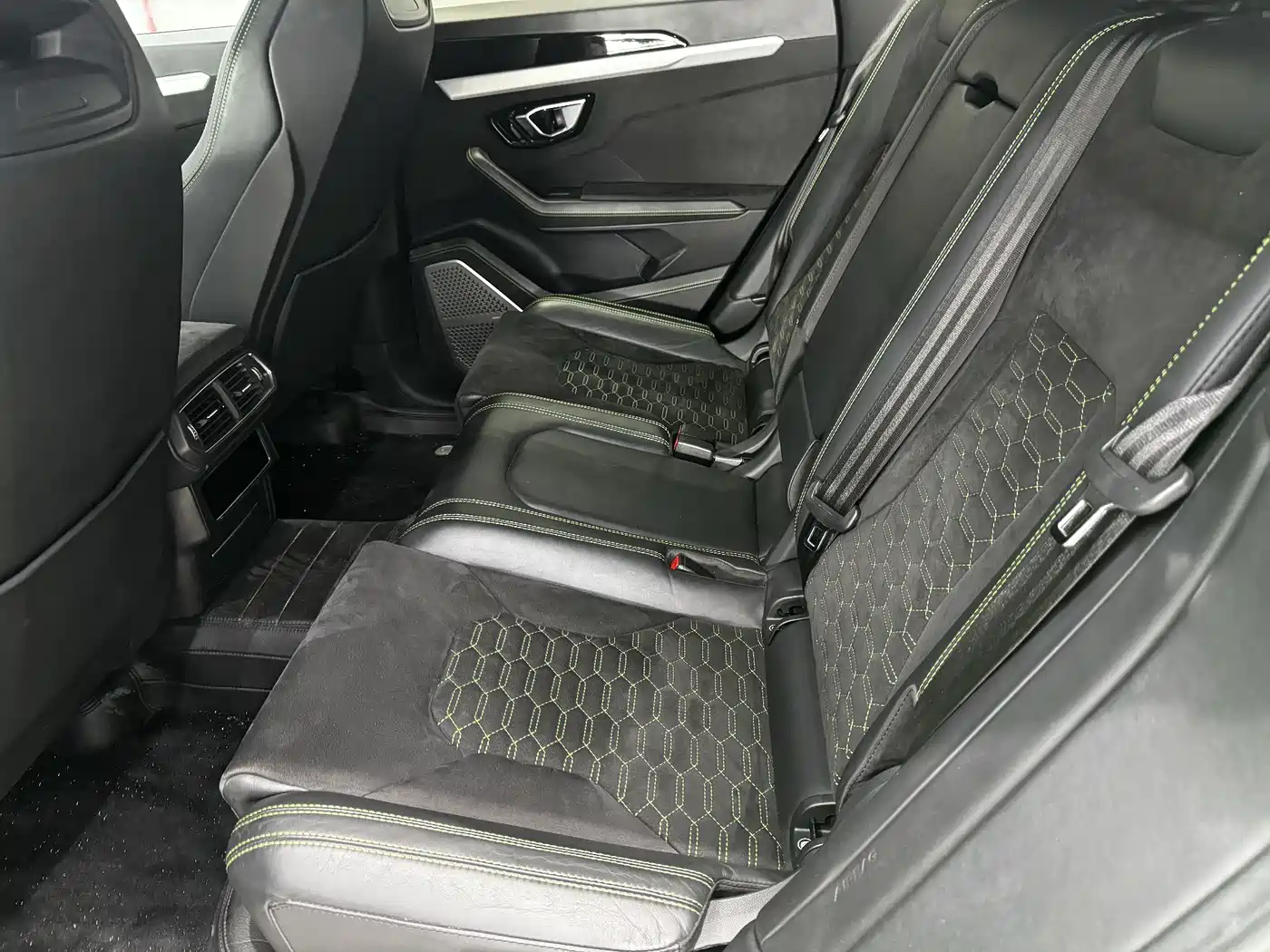 Lamborghini Urus 2021 4.0T V8 фото 10