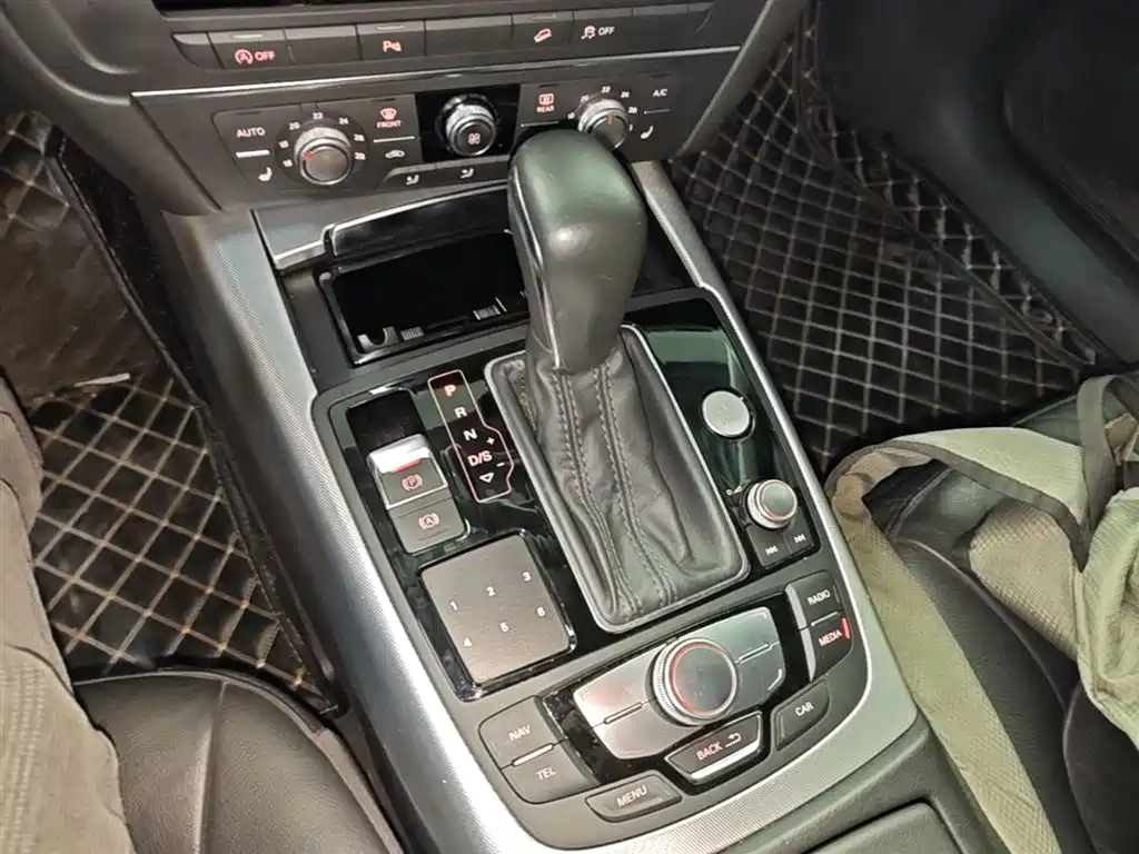 Audi A6 (Import) 2018 3.0T allroad quattro фото 13