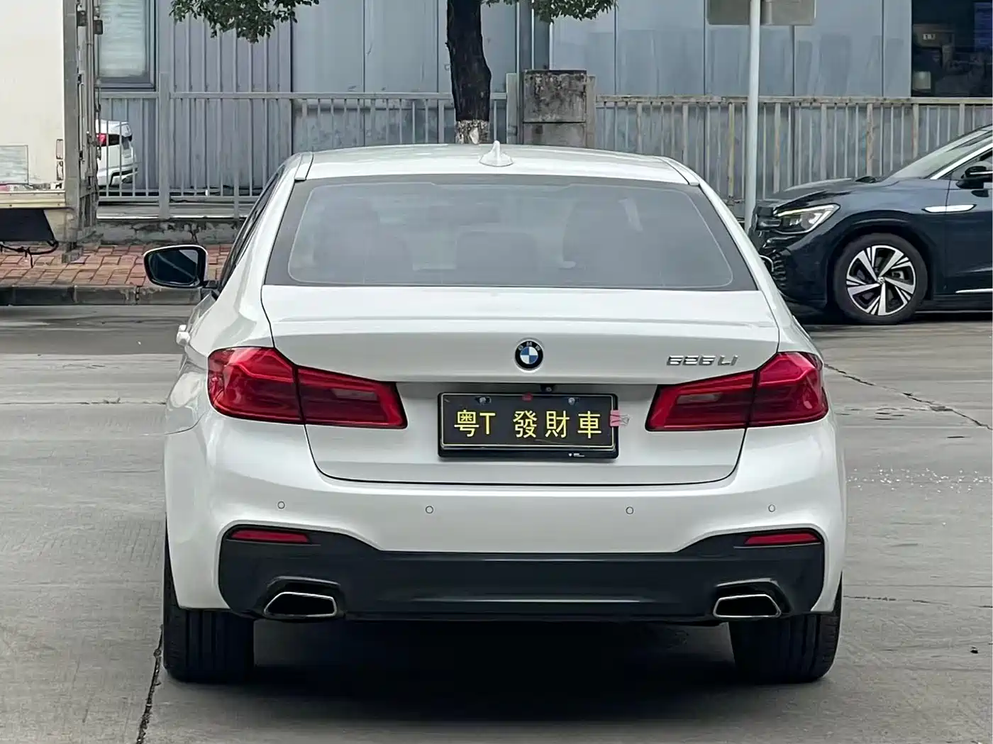 BMW 5 Series 2019 525Li M Sport Package фото 7