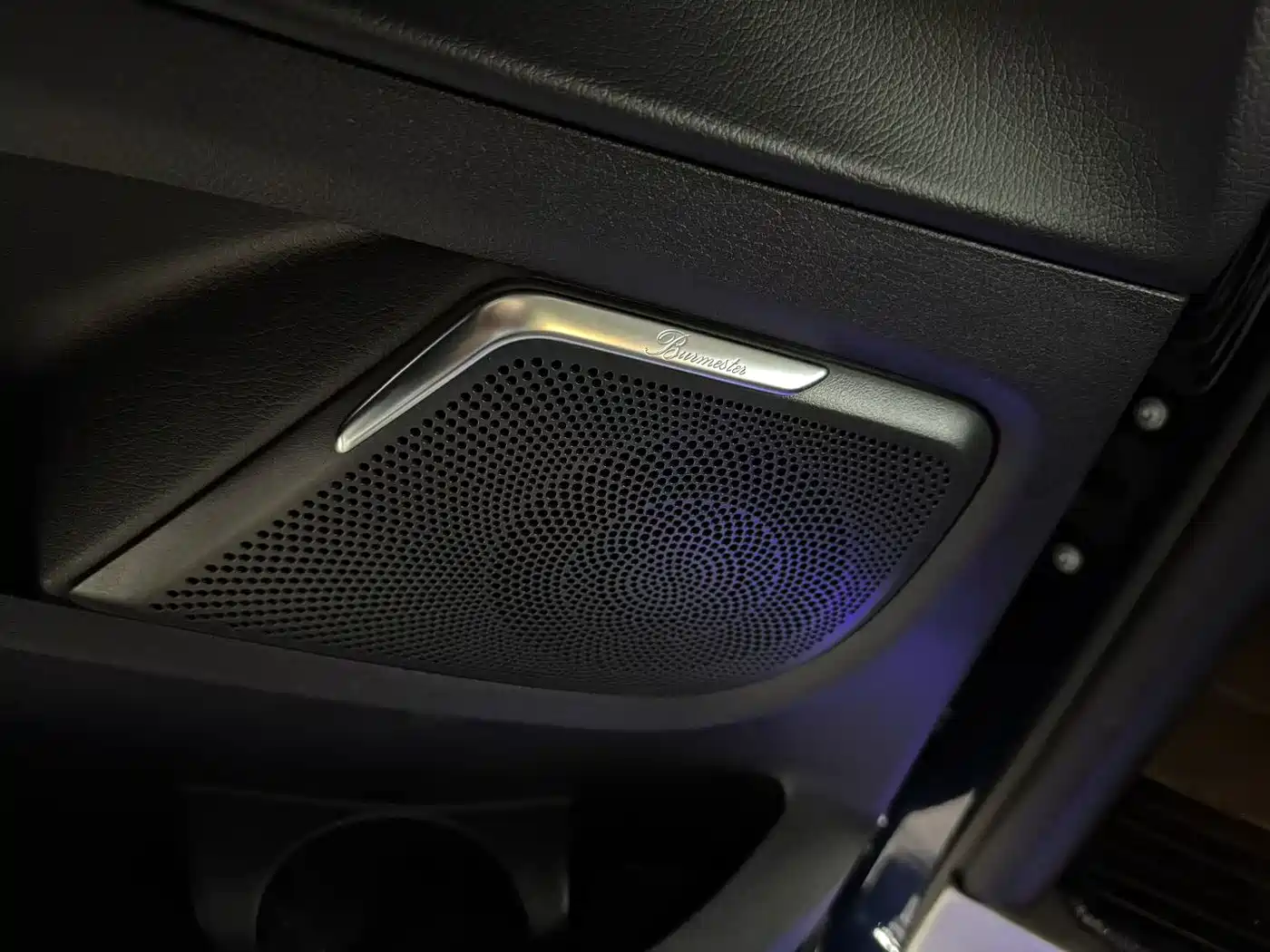 MERCEDES-BENZ V CLASS