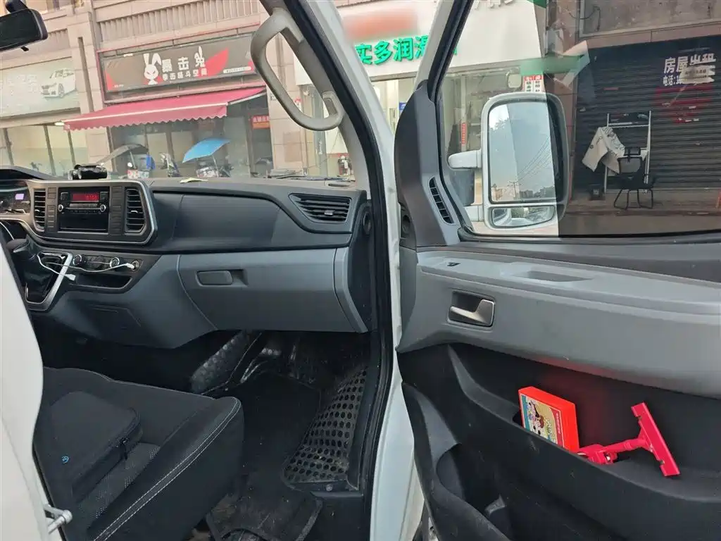SAIC Maxus Xintu V80 2023 2.0T AMT Classic Aoyun Long Wheelbase Medium Roof 6/7/8/9 Seats фото 20