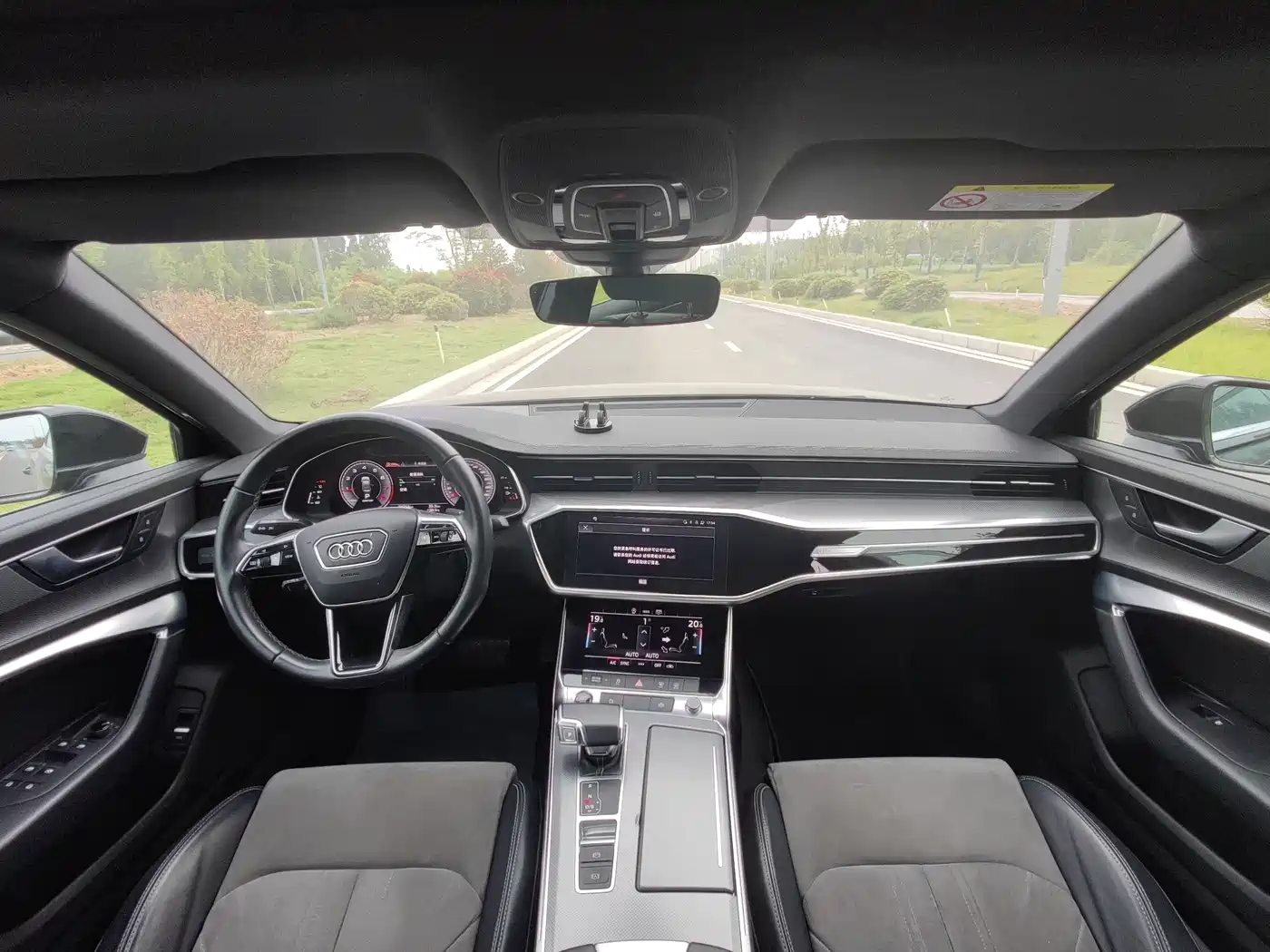 Audi A6L 2022 40 TFSI Luxury Dynamic фото 7