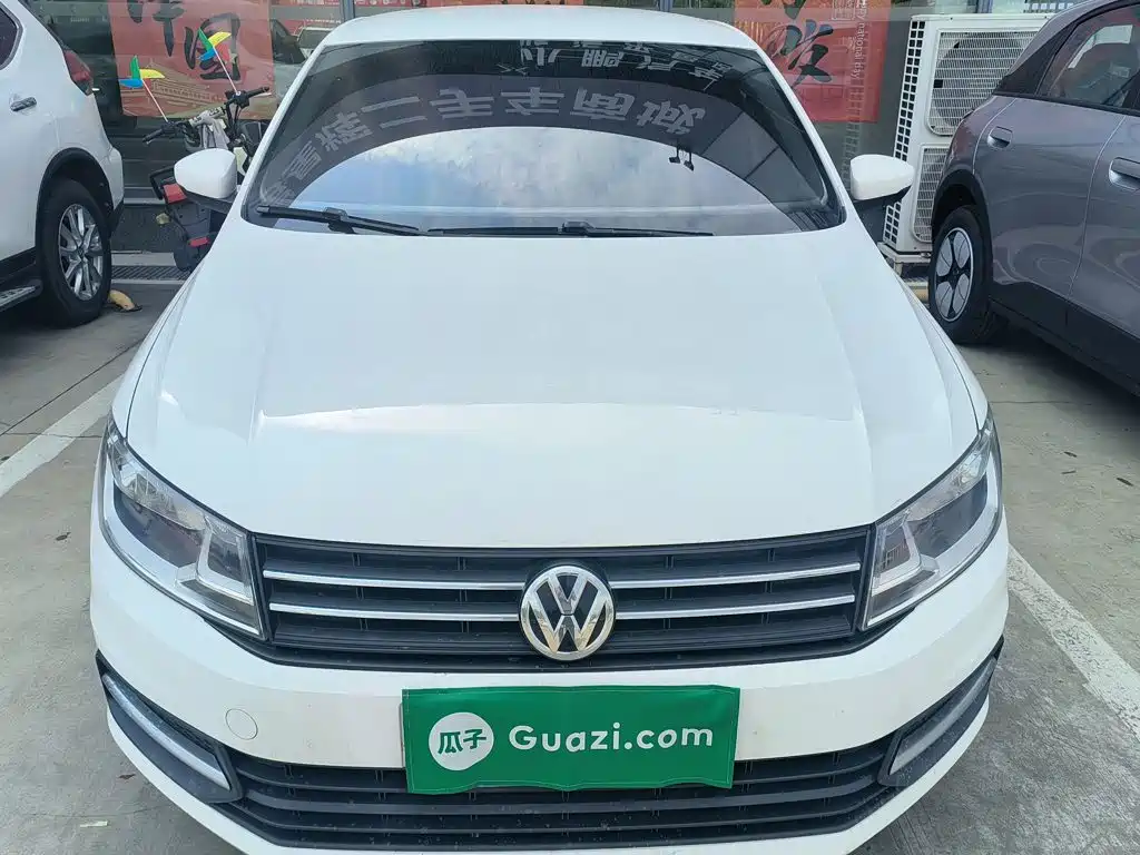 Photo 3 - Volkswagen Santana