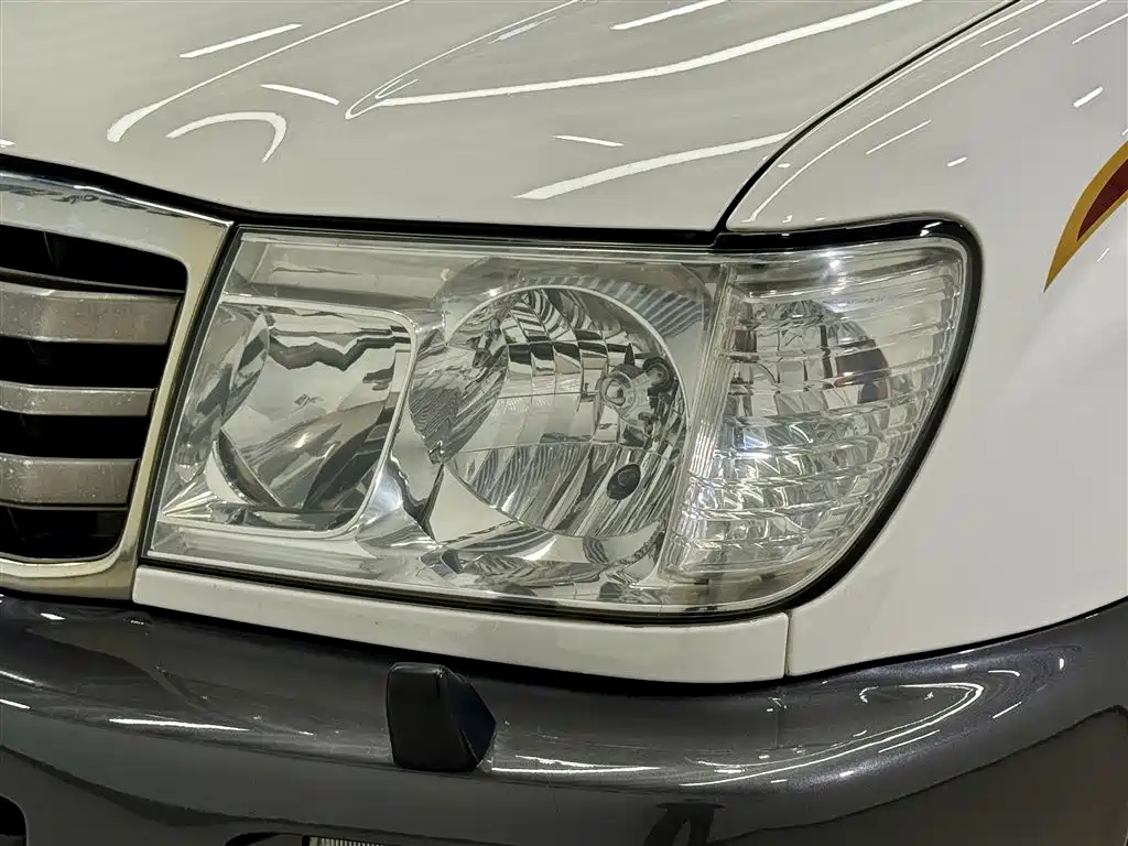 Toyota Land Cruiser 2005 4.7L Automatic VX-R фото 7