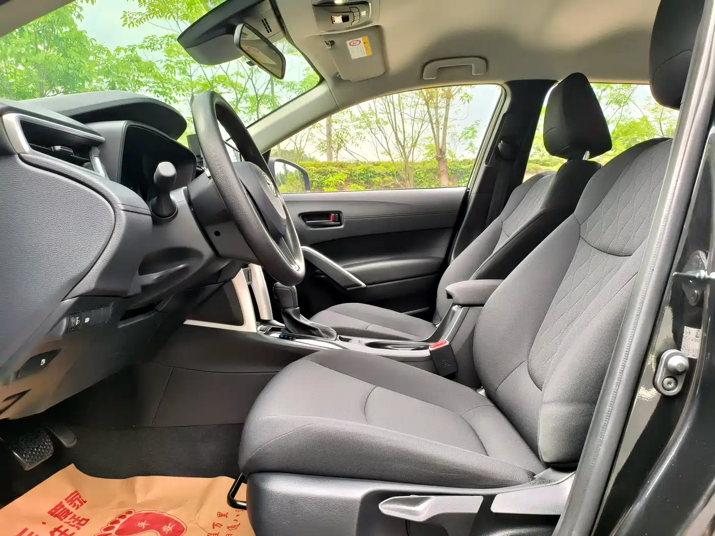 Toyota Corolla Cross 2023 Hybrid 2.0L Pioneer Edition фото 6