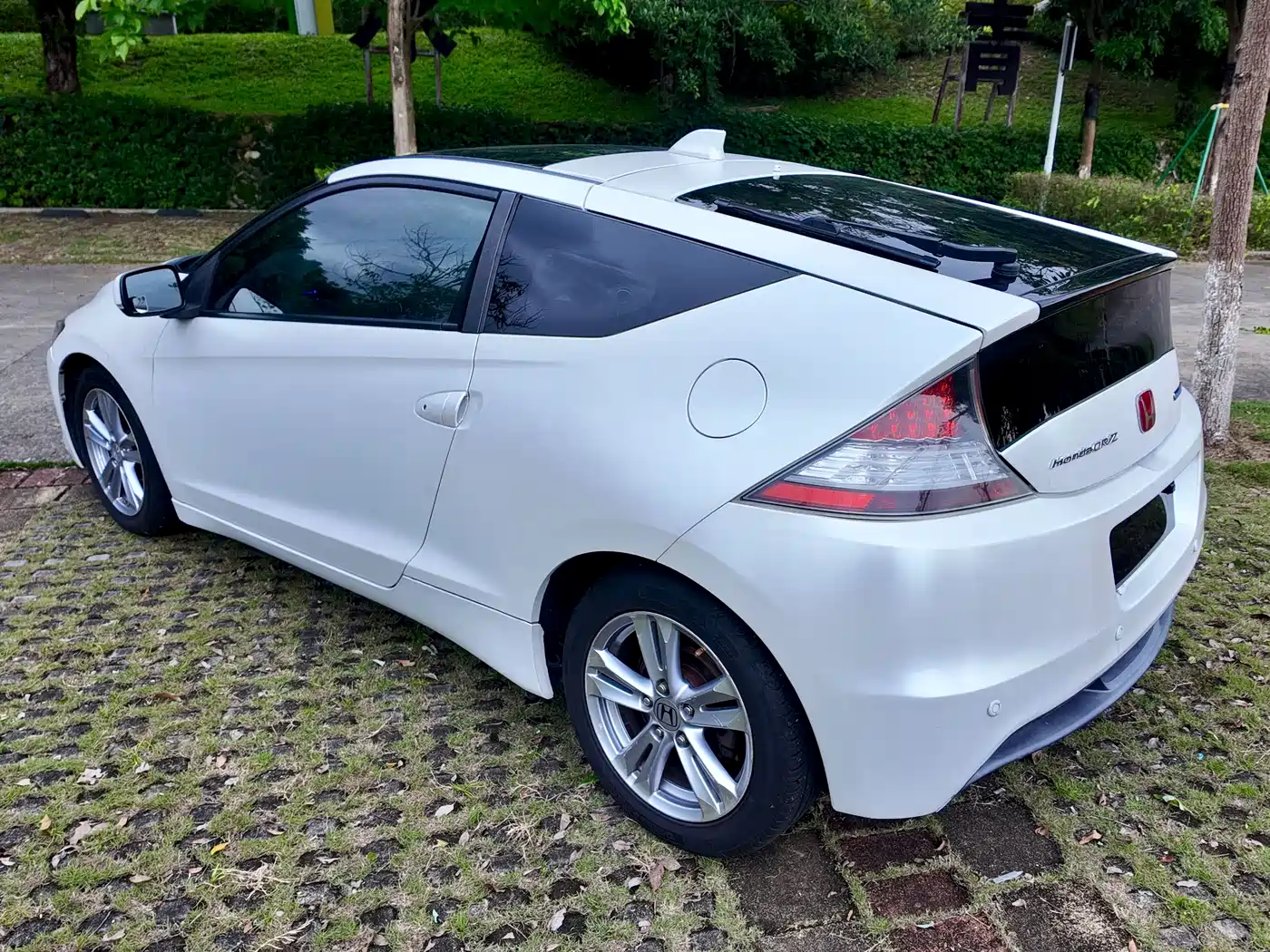 Honda CR-Z 2012 Hybrid фото 31
