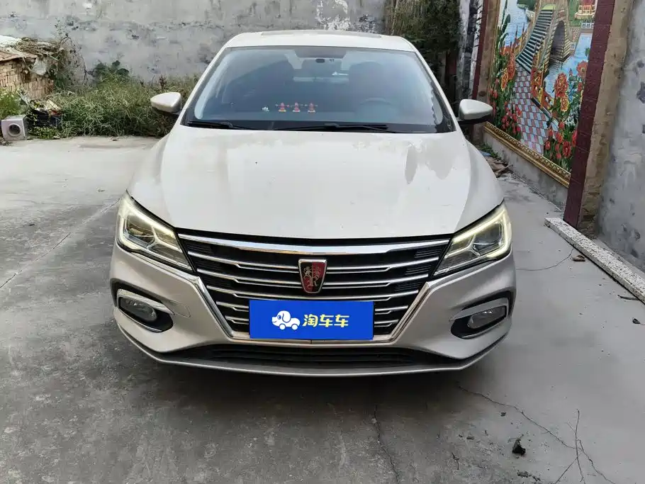 Фото 2 - Roewe i5