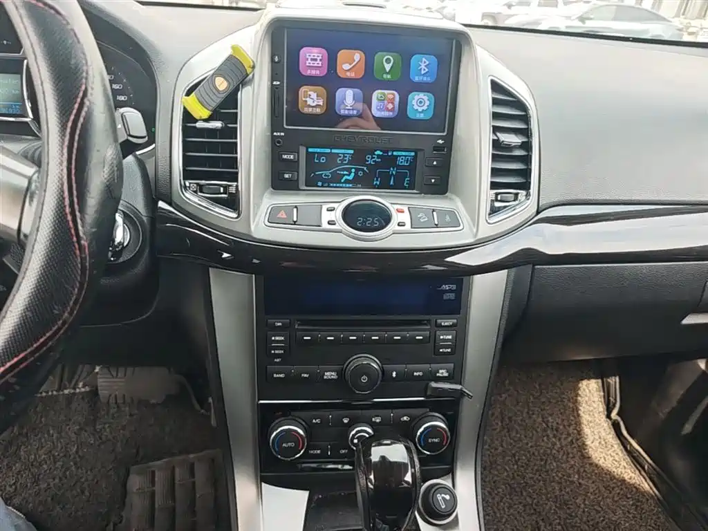 Chevrolet Captiva 2017 2.4L 4WD Flagship Edition 7-Seater фото 6