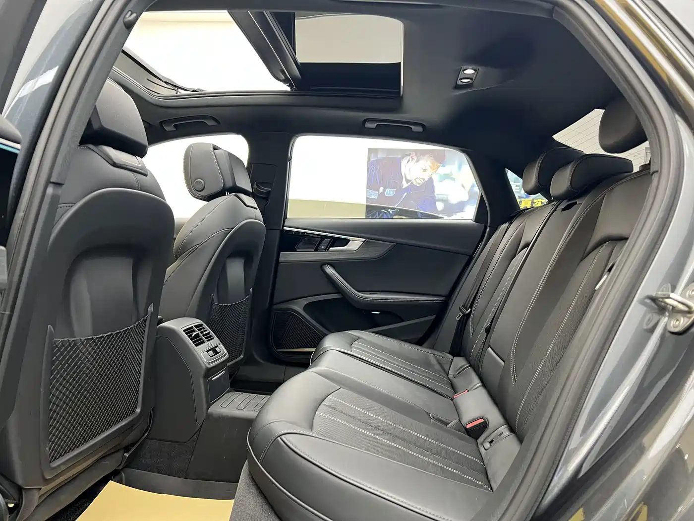 Фото 9 - Audi A4L