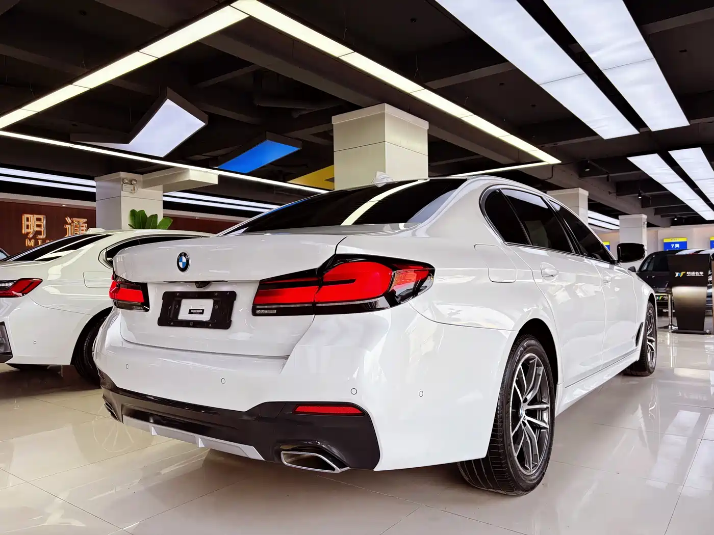 BMW 5 Series 2021 Facelift 525Li M Sport Package фото 6