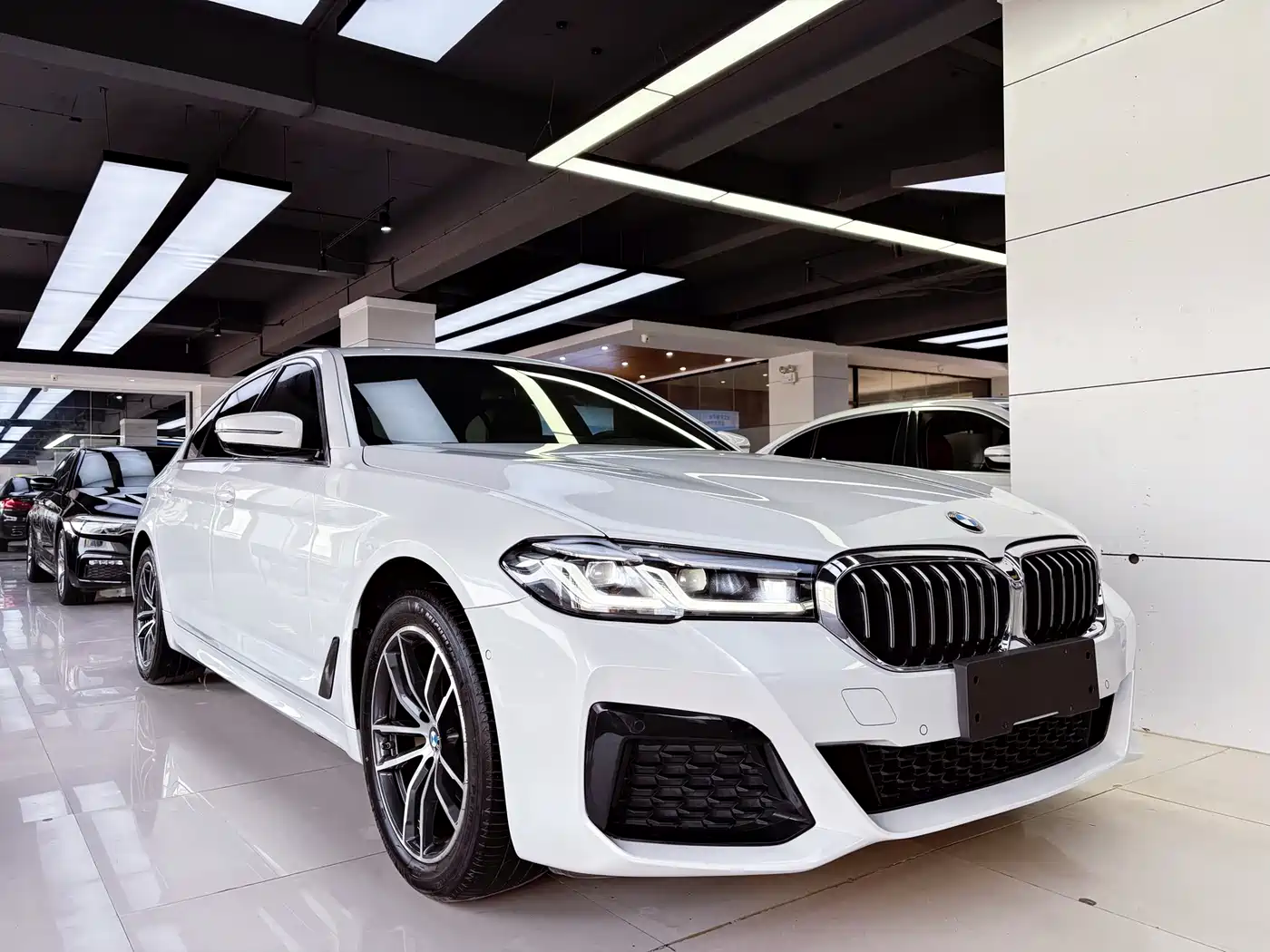 BMW 5 Series 2021 Facelift 525Li M Sport Package фото 3