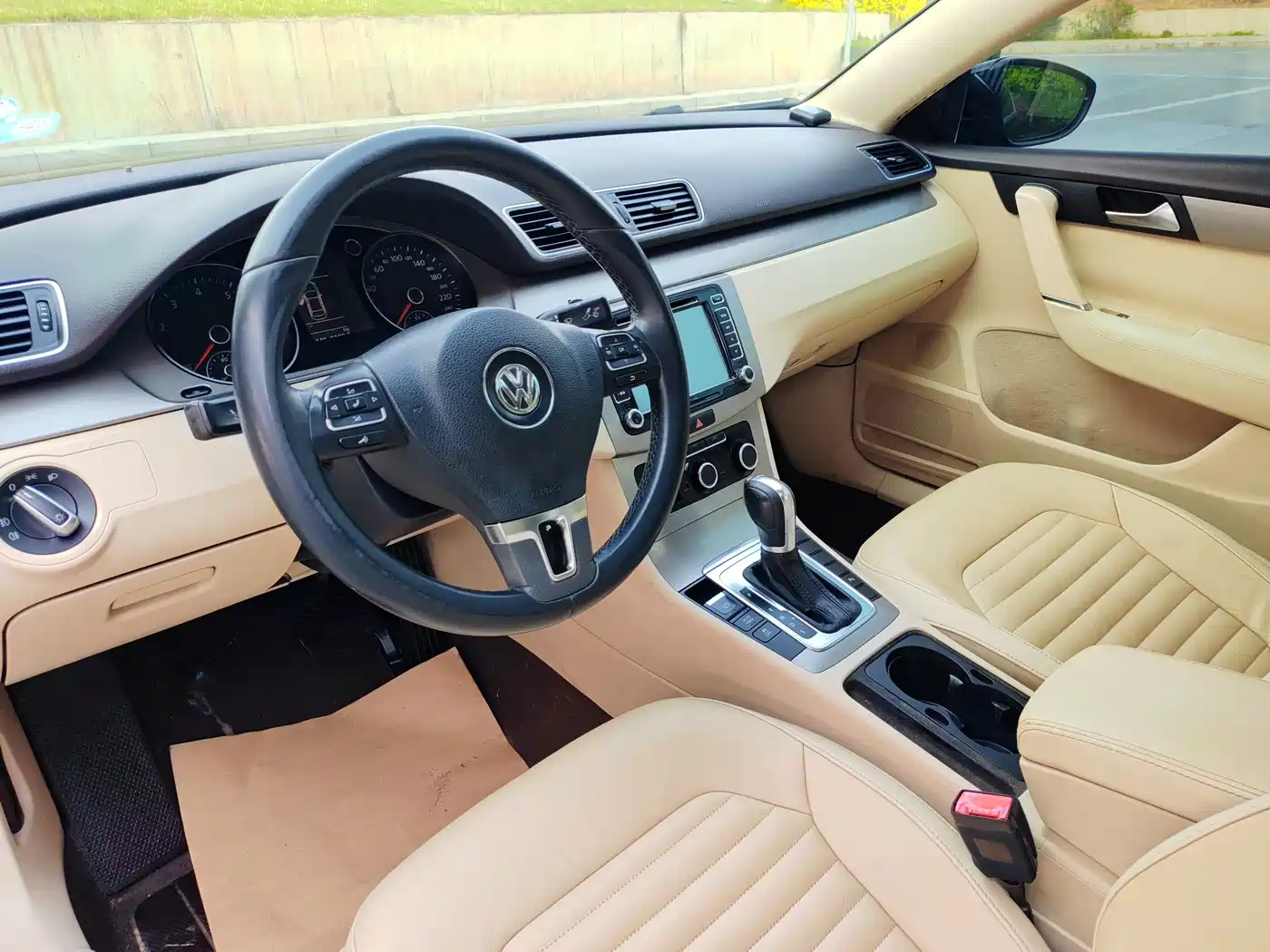 Volkswagen Magotan 2013 1.8TSI Luxury фото 12