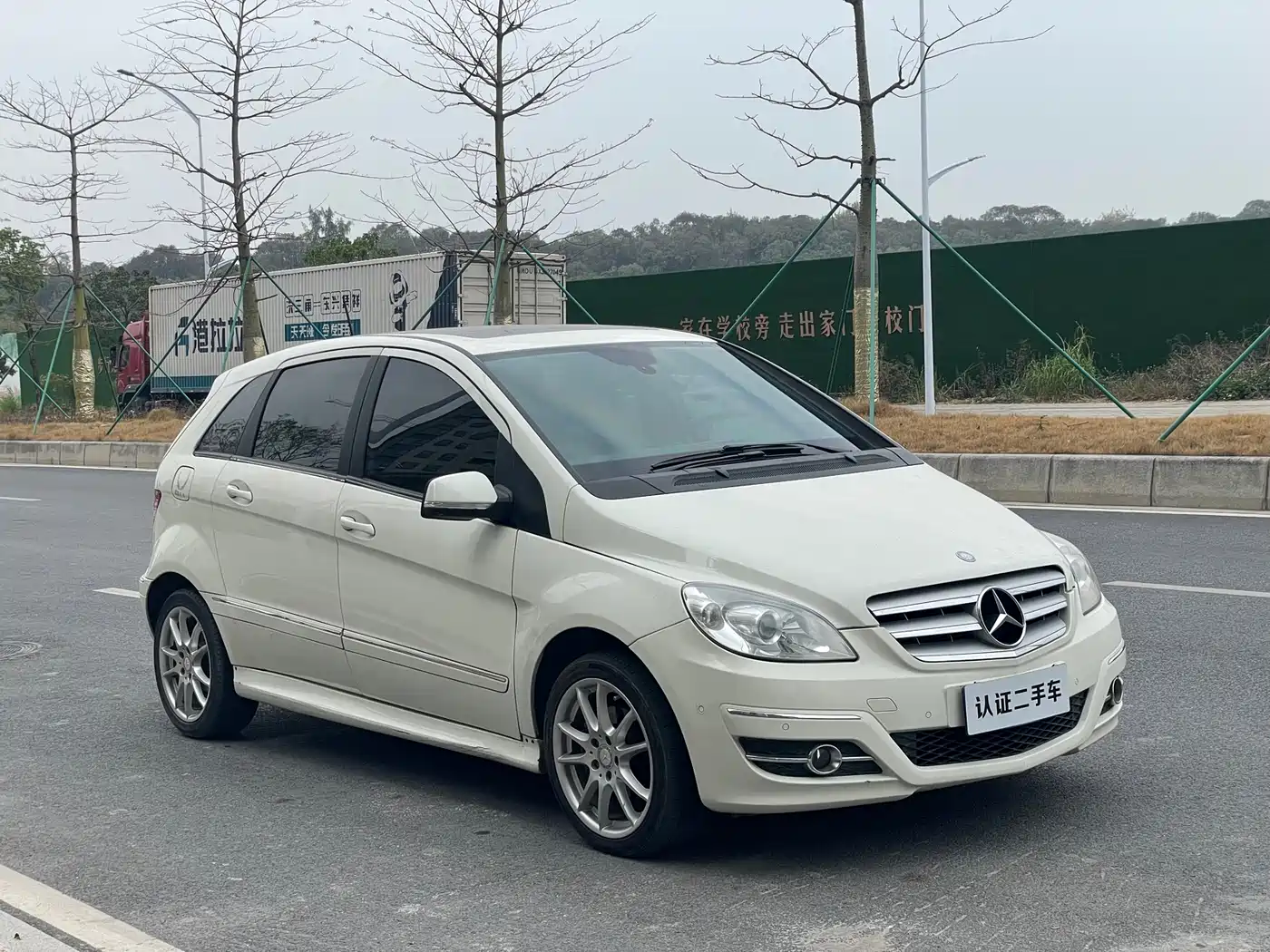 Mercedes-Benz B-Class 2009 B 200 Luxury фото 3