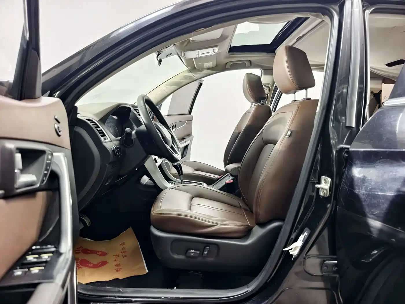 Landwind X5 2017 2016 Plus 2.0T Automatic Leadership Edition