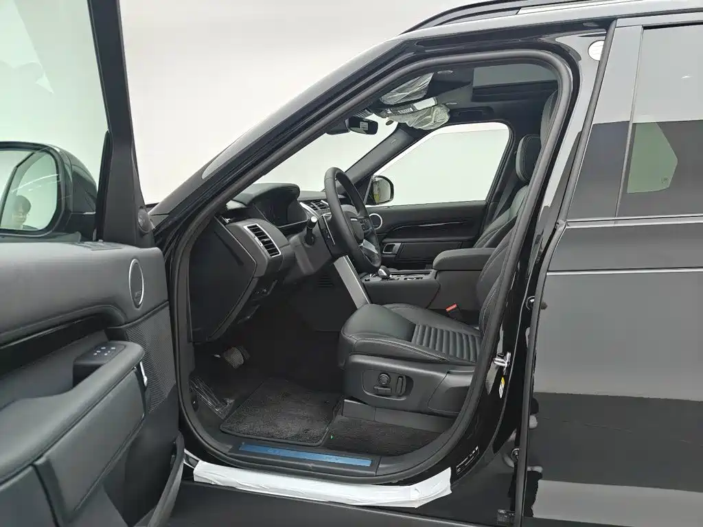 Land Rover Discovery 2026
