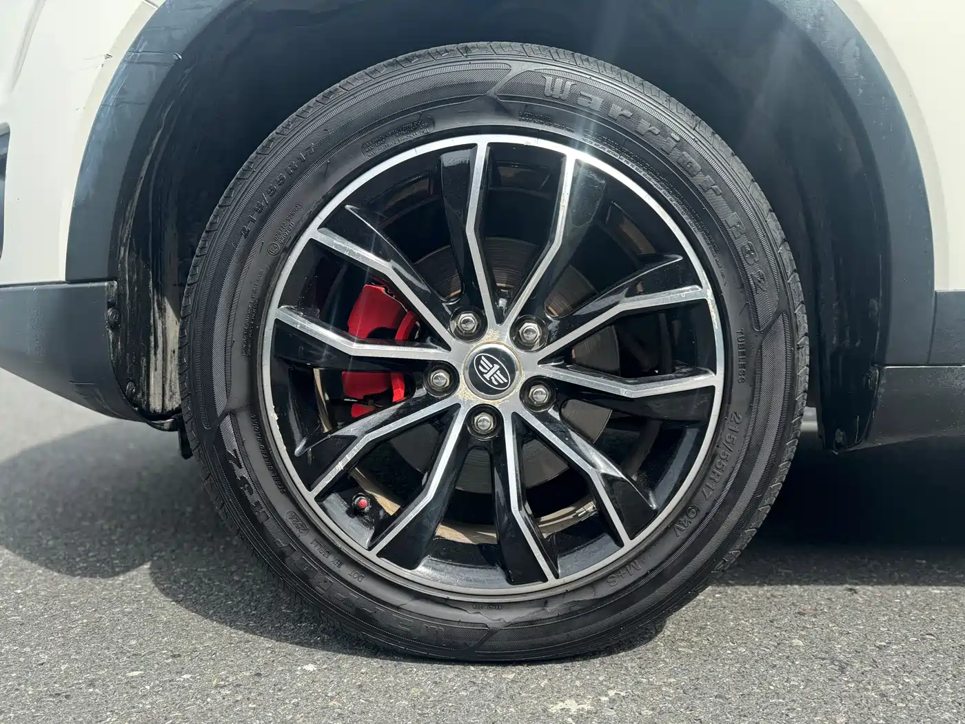 FAW Senya R7 2017 2017 Model 1.6L Manual Luxury