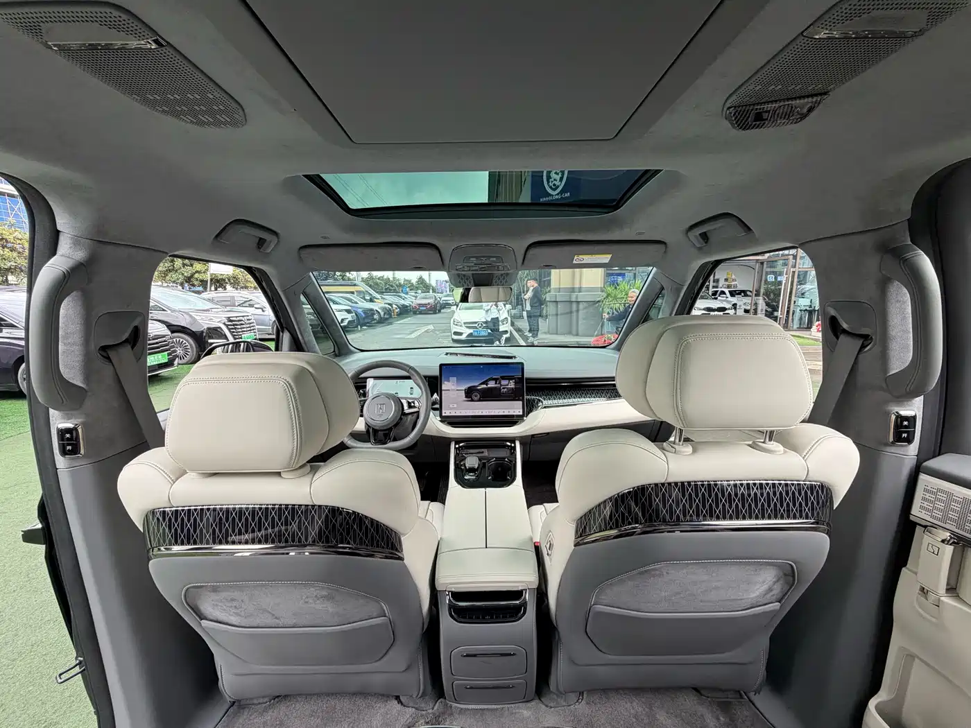 ZEEKR EXTREME KRYPTON 009