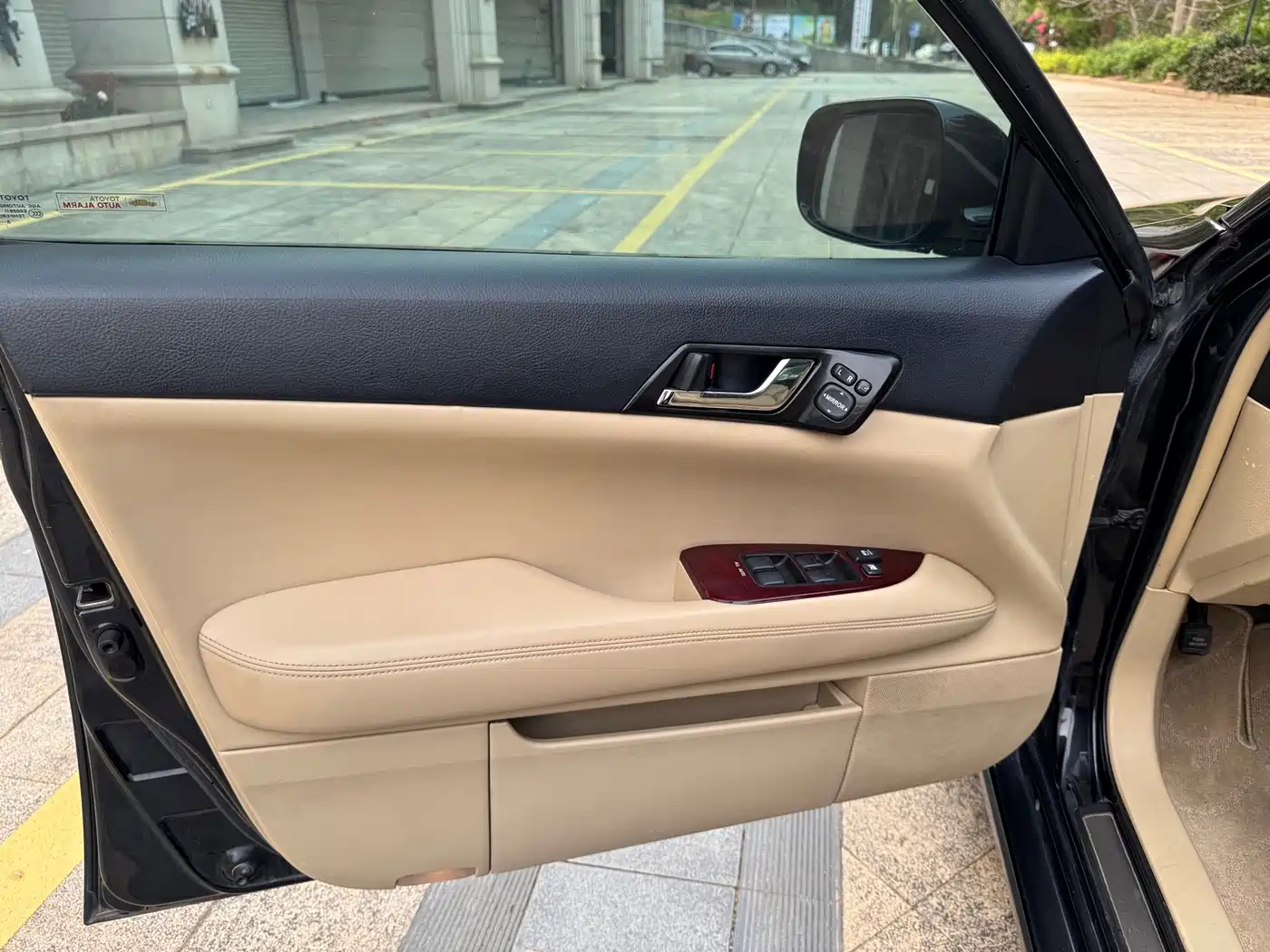 Toyota Reiz 2008 2.5S Special Commemorative Edition фото 15