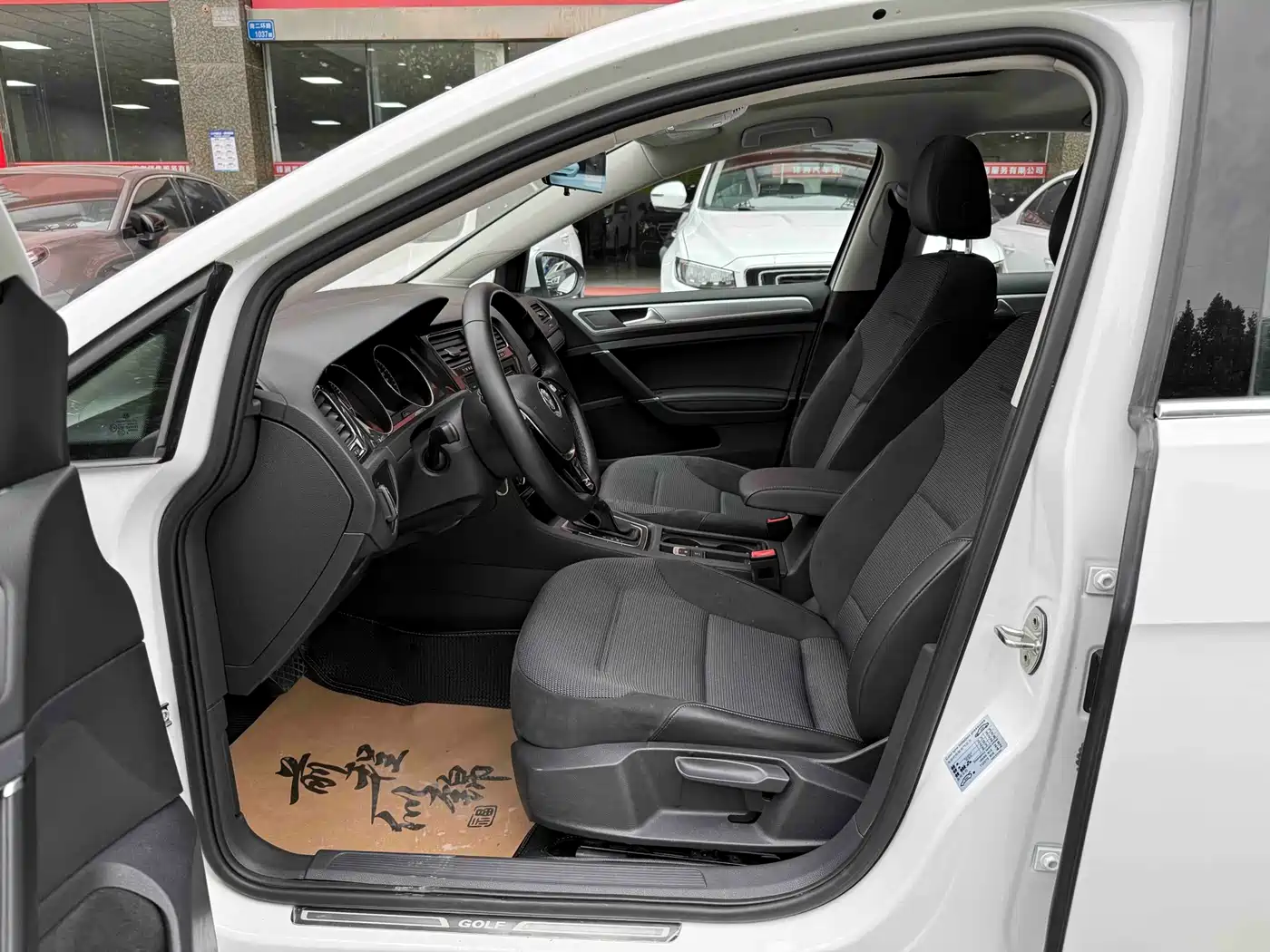 Volkswagen Golf 2019 1.6L Auto Comfort (China V) фото 12