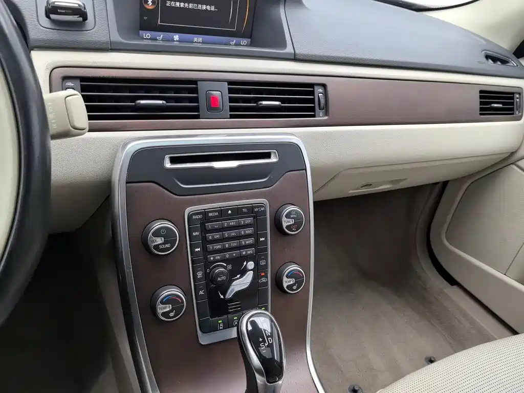 Volvo S80L 2015 2014 2.0T T5 Inscription