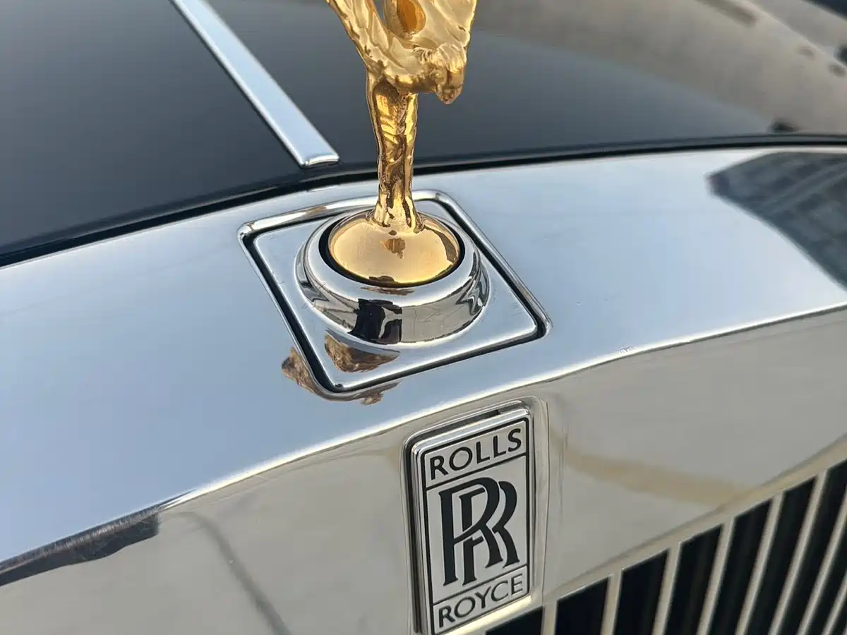 Фото 4 - Rolls-Royce Phantom