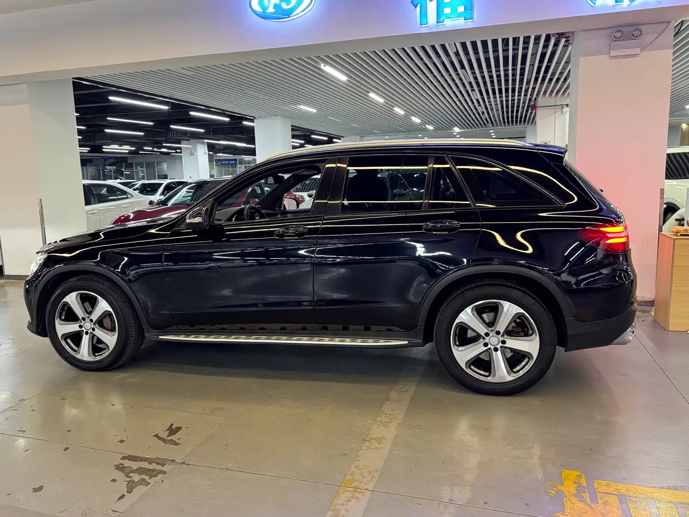 Mercedes-Benz GLC 2016 2016 GLC 260 4MATIC Luxury