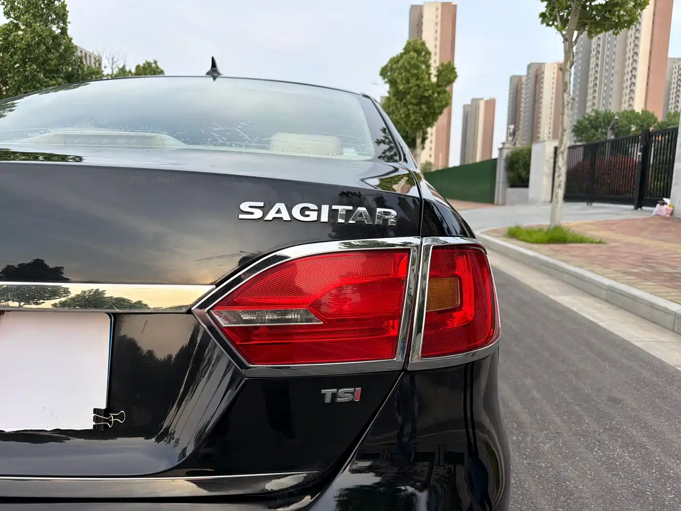 Volkswagen Sagitar 2012 1.4TSI Automatic Luxury фото 15