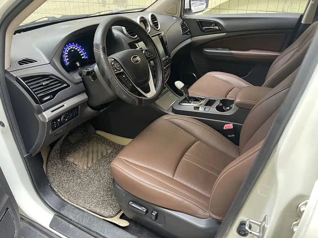 BYD S7 2015 2015 2.0T Upgrade Automatic Flagship