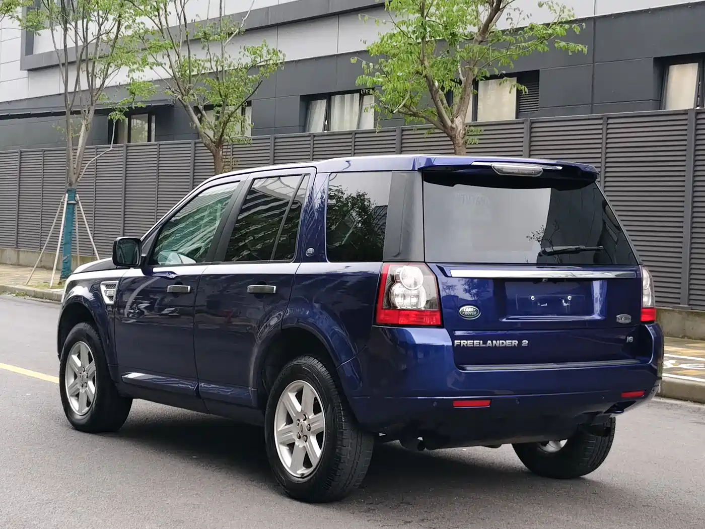 Land Rover Freelander 2 2011 3.2L i6 SE Petrol фото 6