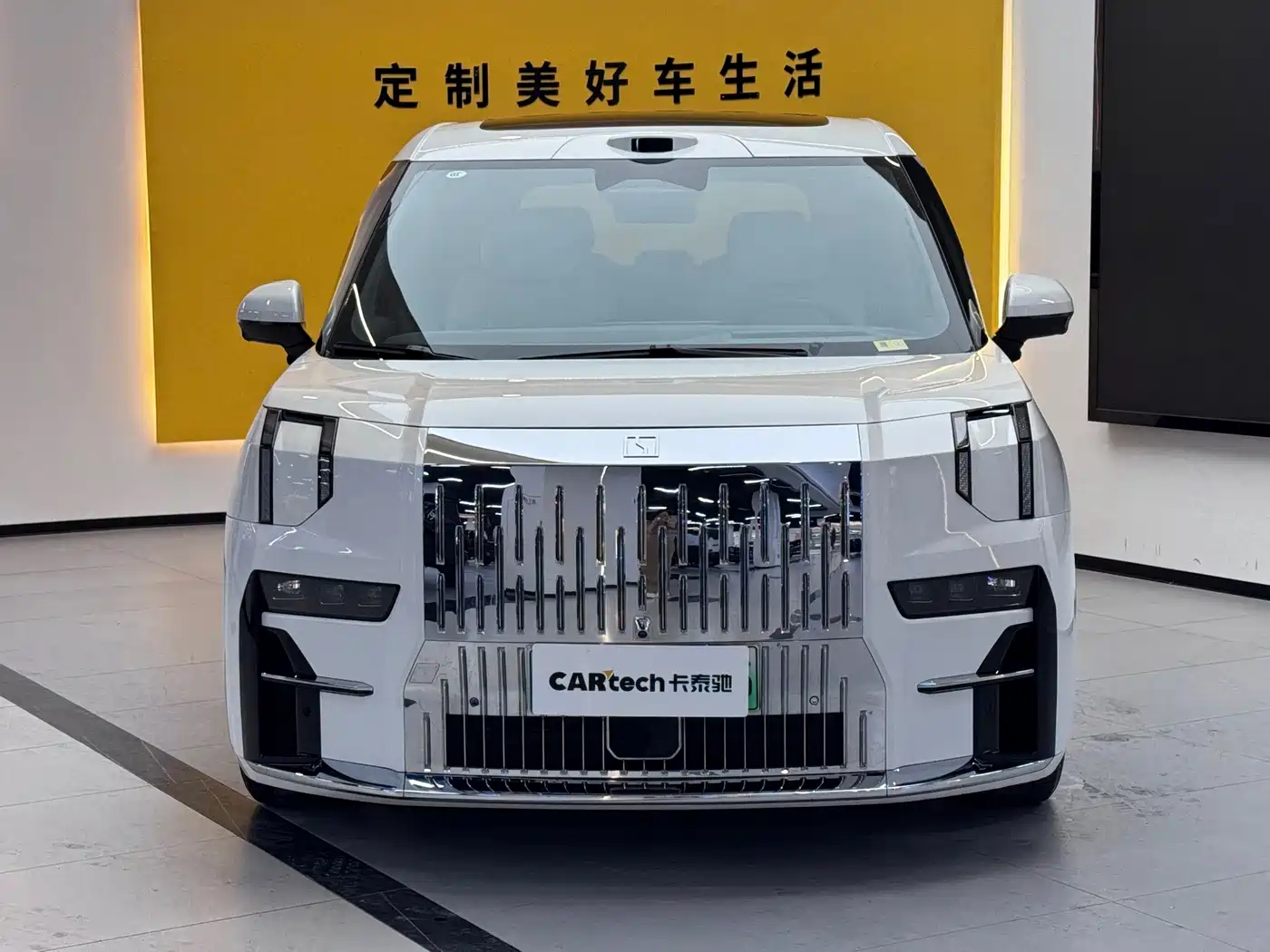 ZEEKR 009 2025 2024 7-Seat Aisle AWD Version 108kWh