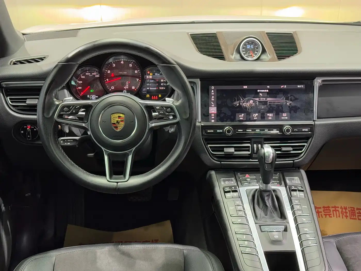 Porsche Macan 2021 Macan 2.0T фото 19