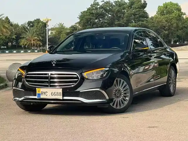 Mercedes-Benz E E 300 L, Спорт Люкс